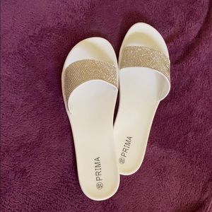 White/Silver Women’s Slides size 10